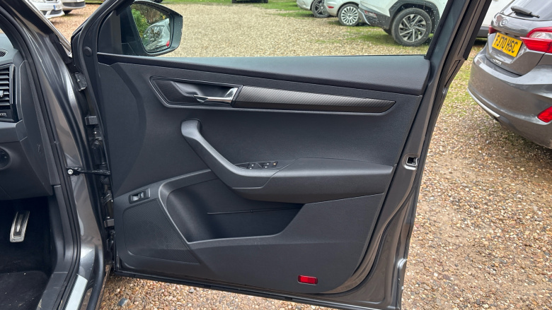 Skoda Karoq 1.5 TSI Sportline 5dr Petrol Estate